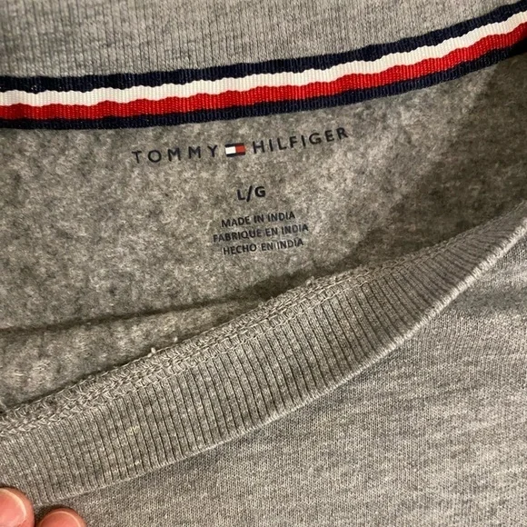 Tommy Hilfiger Crop Top Sweater - Picture 4 of 4